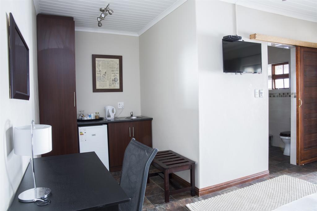Queen Manor Boutique Guest House Graaff Reinet Exterior photo